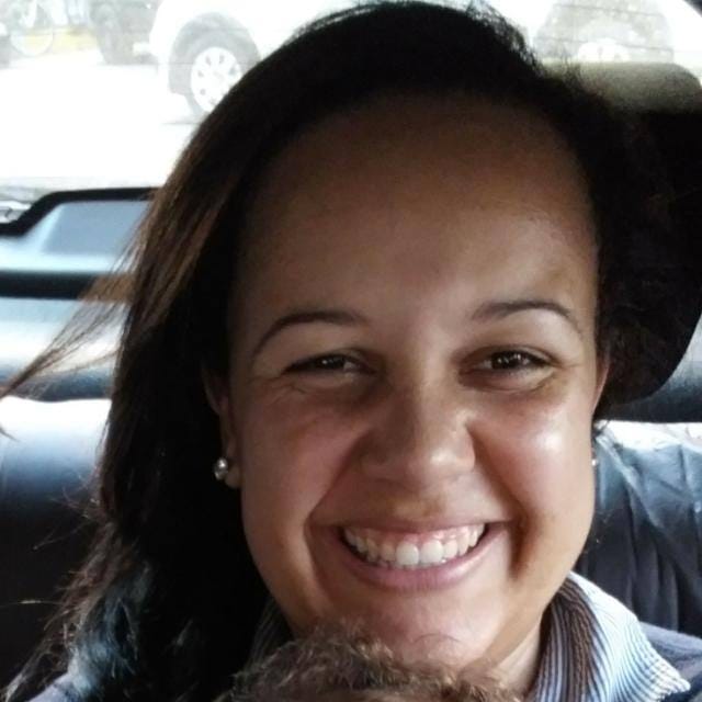 Docente Lívia Pacheco Julio